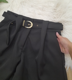Shorts preto feminino alfaiataria com cinto - comprar online