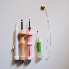 Enhebrador De Agujas De Bordar Punch Needle en internet
