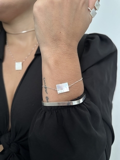 Pulseira retângulo na madrepérola - Semilla de la Luna