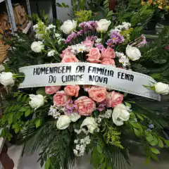 Coroa fúnebre - tons rosas