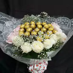 Buquê rosas e chocolate
