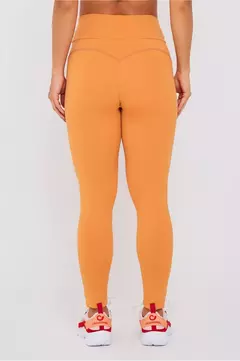 LEGGING NAKAY COM TRANCADO E LEVANTA BUMBUM CARAMELO na internet