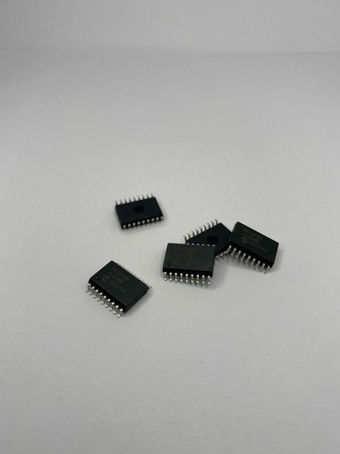 42Peças -PIC16F88-I/SO