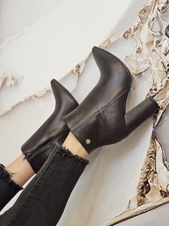 IMPORTADO KINY SIMIL CUERO - comprar online