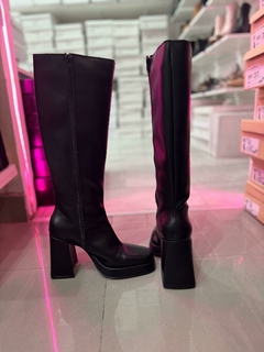 BOTAS ANYELO SIMIL CUERO en internet