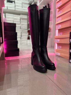 BOTAS MOR SIMIL CUERO en internet