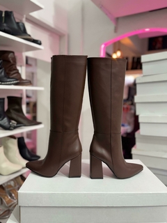 BOTAS KIM SIMIL CUERO CHOCOLATE - comprar online