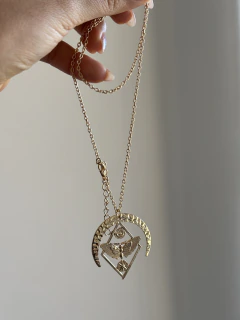 COLLAR AMULETO METAMORFOSIS en internet