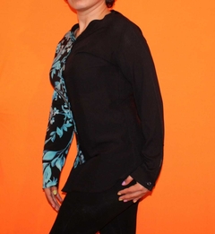 CAMISA FLOREADA COLOR AZUL CON NEGRO - comprar en línea