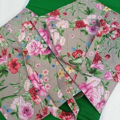 PORTA TRAVESSA FLORAL CINZA E VERDE - Art Helô Ateliê - Costura Artesanal