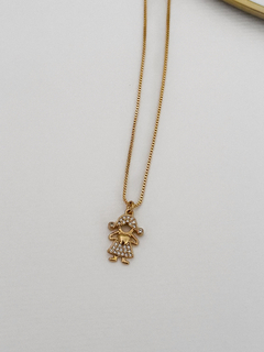 COLAR MENINA COM MARIA-CHIQUINHA BANHO A OURO 18k