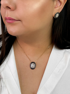 CONJUNTO OVAL MADREPÉROLA E DETALHES BLACK BANHO A OURO 18k - comprar online