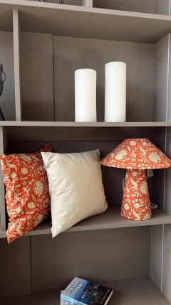 Lámpara Estampada + Almohadones - comprar online
