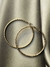 Argola Lisa Metal Tam Médio Dourada