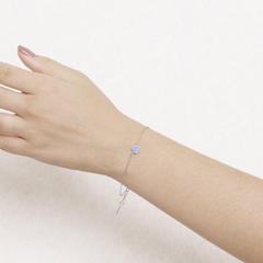 Pulseira Bella na internet