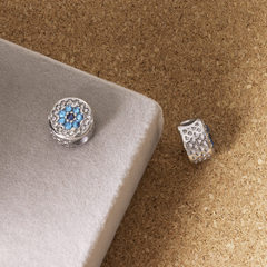 Berloque Flor Strass Azul - comprar online