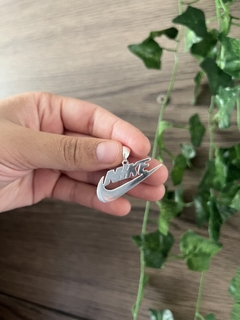 Pingente Nike