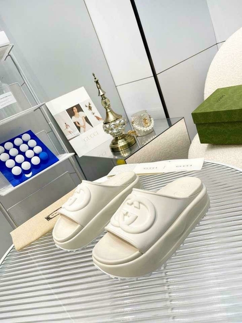 Chinelo Plataforma Gucci
