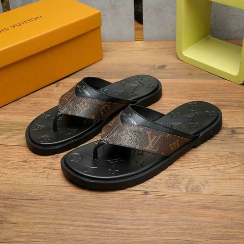 Chinelo Louis Vuitton