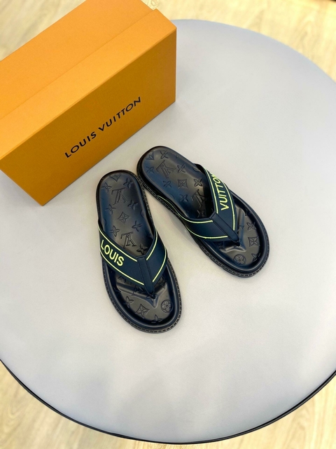 Chinelo Louis Vuitton