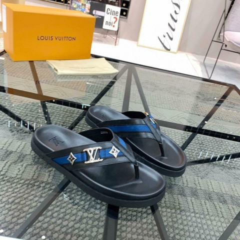 Chinelo Louis Vuitton
