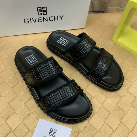 Chinelo GIVENCHY