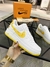 Louis Vuitton x Nike Air Force 1 na internet
