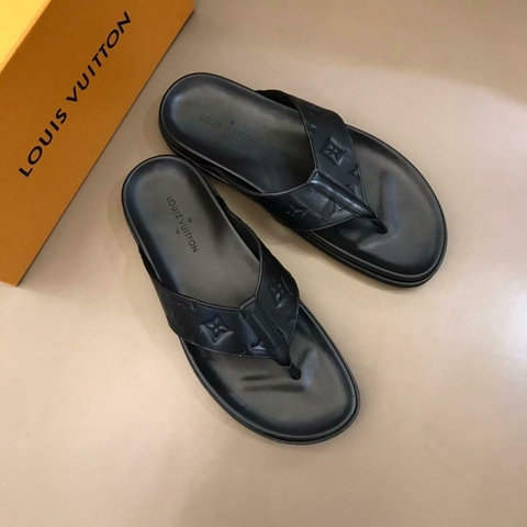 Chinelo Louis Vuitton