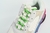 BALENCIAGA TRIPLE S RAINBOW na internet