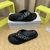 Chinelo Christian Dior na internet