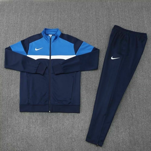 Conjunto Agasalho Nike - comprar online