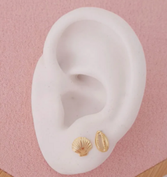 Cartela 2 pares de brinco dourado Ref022 - comprar online