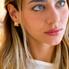 Brinco Leque Liso - Brincos, Pulseiras, Colares. Peças banhada à Ouro com Garantia | Lorena Macedo Semijoias