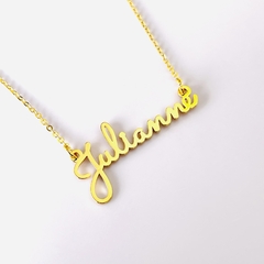 Colar nome "Julianne"