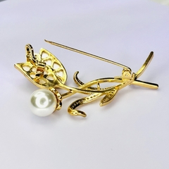Broche de Roupa Madre Pérola, Pérola e Cravejados na internet
