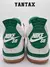 Zapatillas Jordan 4 SB Pine Green, vista trasera con detalles en verde y blanco.
