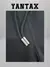 Detalles de los cordones de los pantalones cortos Jordan Diamond Fleece en color negro.