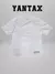 T-Shirt blanca Jordan x J Balvin vista trasera con etiqueta