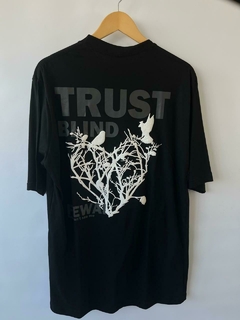 Remera Bird tree