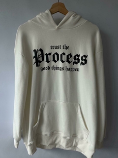 Buzo Trust The Process - comprar online