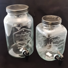 Dispenser de vidrio.