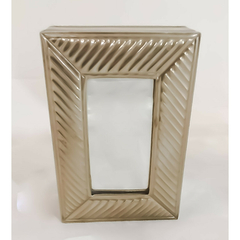 Caja de naipe con espejo.