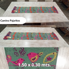 Camino de mesa Pajaritos