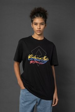 Camiseta Regular Corposó + MCD Pipa - CORPOSÓ