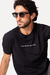 T SHIRT RESERVA estampada HÁ BARES QUE VEM PARA O BEM - comprar online