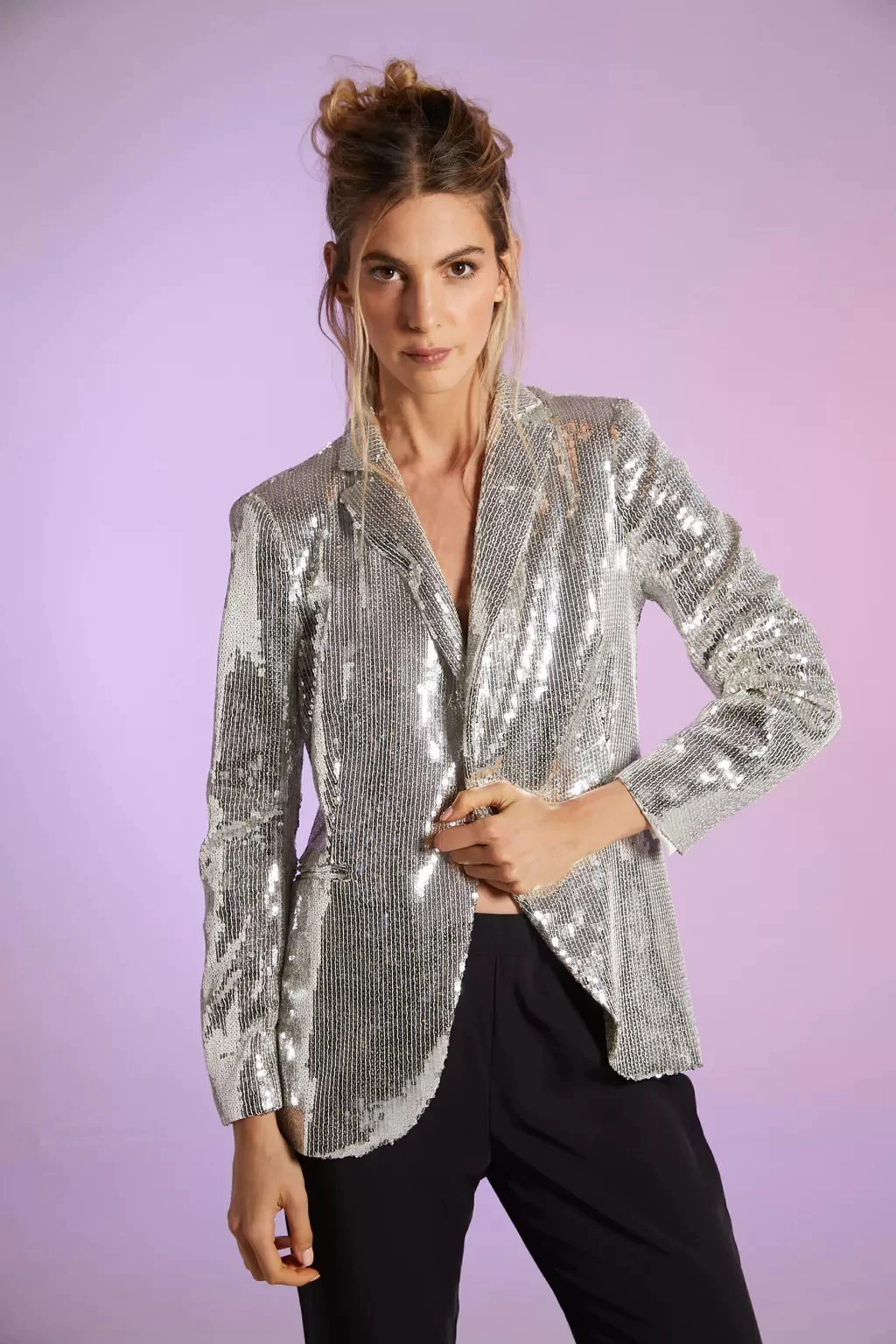 Blazer Kendall, Agustina Saquer