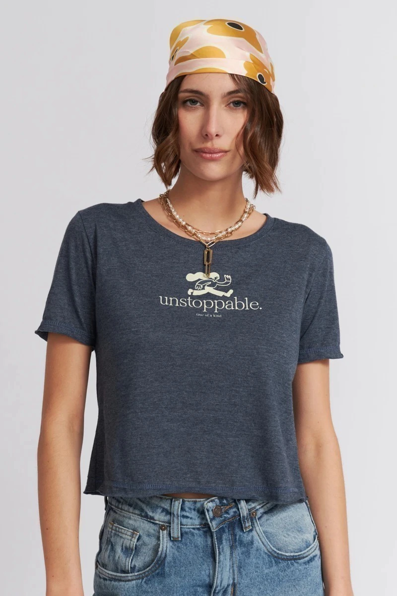 Remera Unstoppable Santa Bohemia