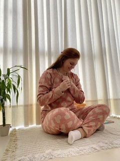 Pijama Soft Feminino - Coração Bege na internet