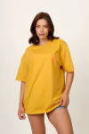 T-SHIRT OVERSIZED ESTAMPADA FLOR OKAY FRENTE E COSTAS - AMARELO MOSTARDA