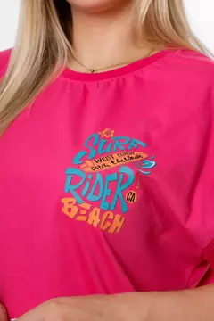 T-SHIRT OVERSIZED ESTAMPADA SURF RIDER BEACH FRENTE E COSTAS - ROSA PINK na internet